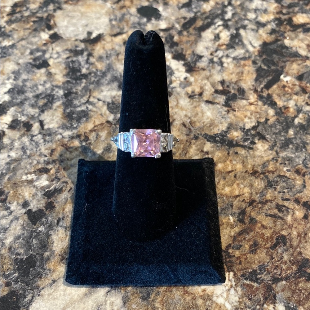 Elegant Pink and Silver Ring (Size 7)
